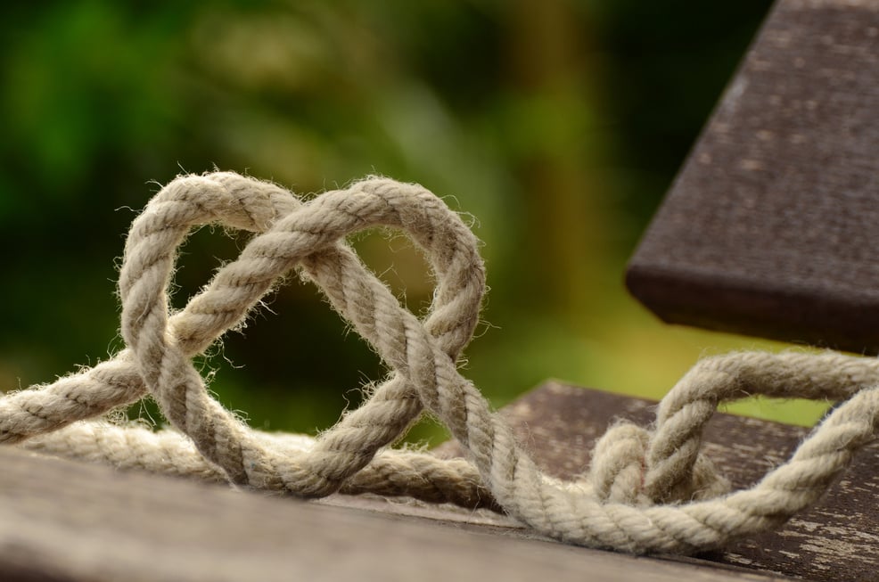 Heart-shaped Rope Knot